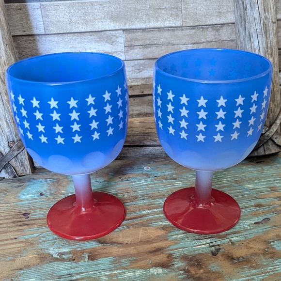 1976 Bicentennial Or Fourth of July Americana Patriotic Goblets Set of Two - Picture 5 of 8